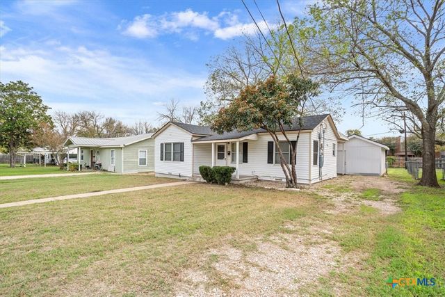 809 E 12th Avenue, Belton, TX 76513