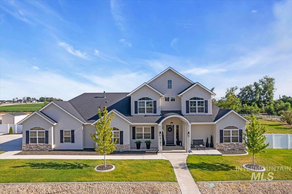 9195 Pursuit Dr, Middleton, ID 83644
