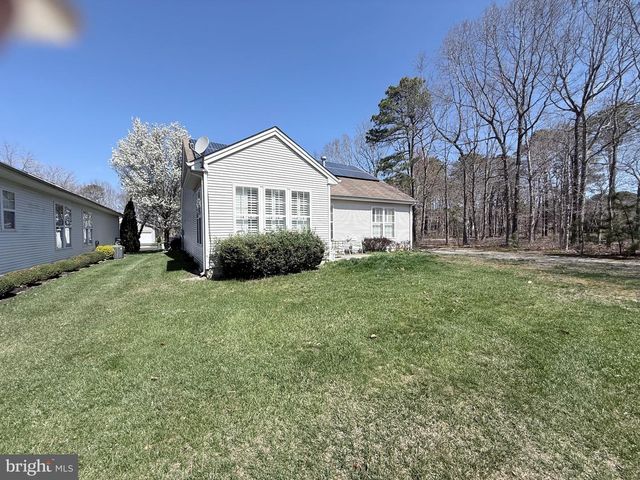 179 BREWSTER DR, Absecon, NJ 08205