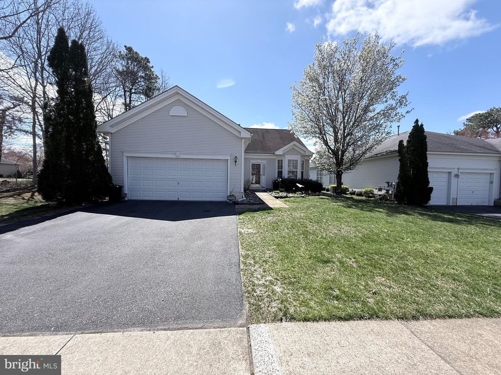 179 BREWSTER DR, Absecon, NJ 08205