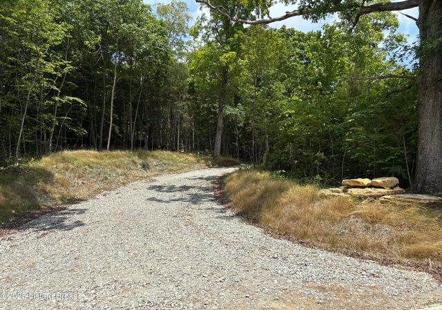 6401 New Cut Rd, Crestwood, KY 40014