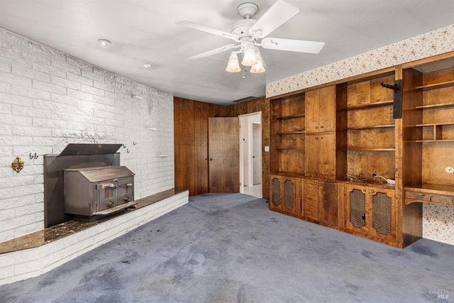 506 La Tierra Dr, Angwin, CA 94508