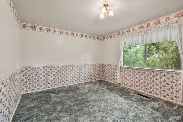 506 La Tierra Dr, Angwin, CA 94508