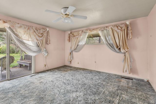 506 La Tierra Dr, Angwin, CA 94508