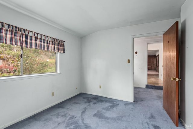 506 La Tierra Dr, Angwin, CA 94508