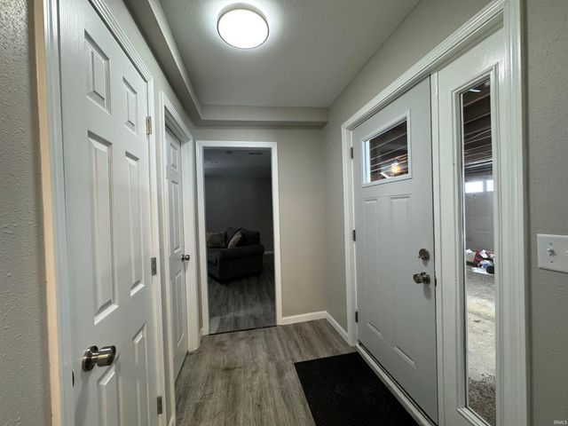 145 E Willow Drive, South Bend, IN 46637