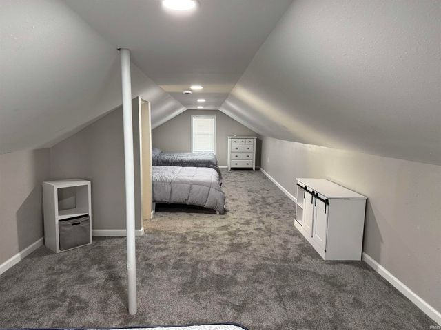 145 E Willow Drive, South Bend, IN 46637