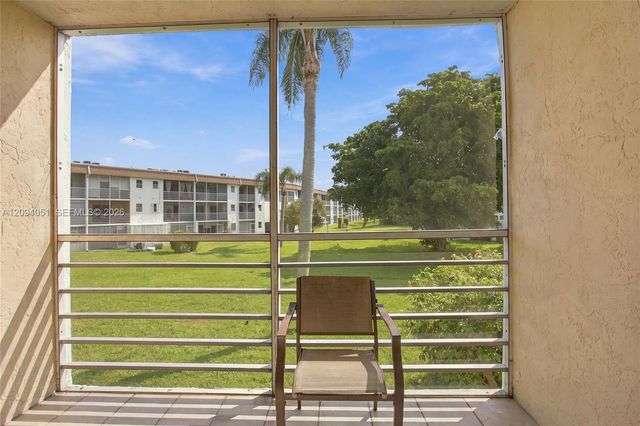 2200 Springdale Boulevard 209, Palm Springs, FL 33461