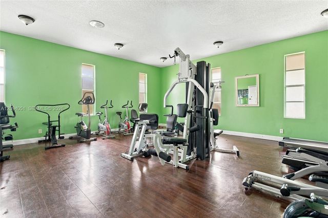 2200 Springdale Boulevard 209, Palm Springs, FL 33461
