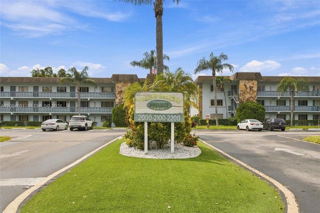2200 Springdale Boulevard 209, Palm Springs, FL 33461