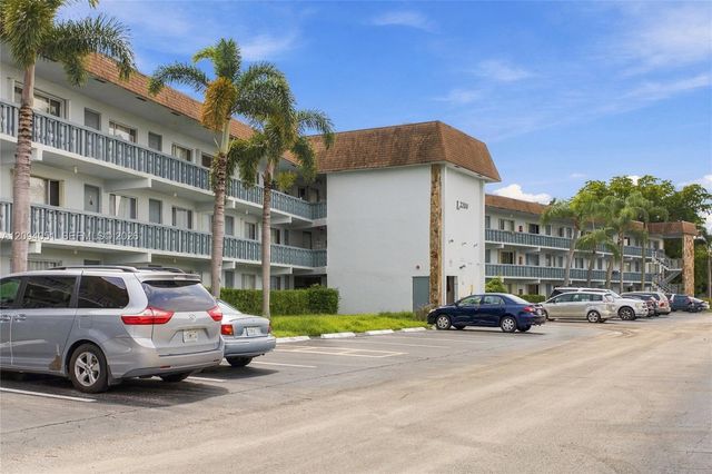 2200 Springdale Boulevard 209, Palm Springs, FL 33461