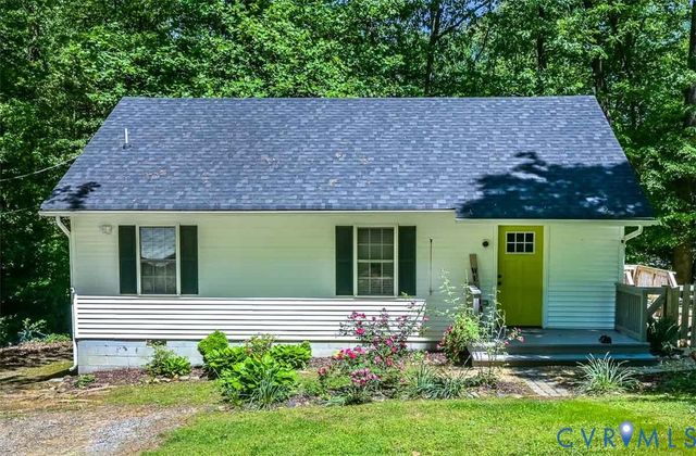 6621 Dogwood Dr, Quinton, VA 23141