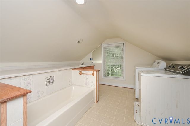 6621 Dogwood Dr, Quinton, VA 23141