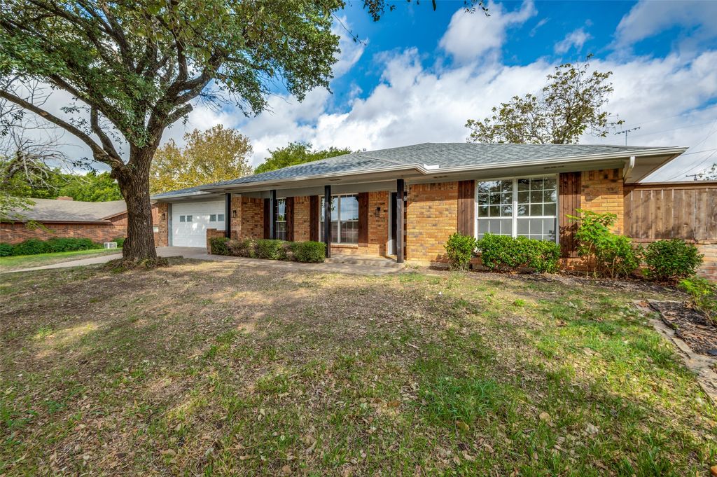 504 Rolling Hills Drive, Midlothian, TX 76065 — exterior