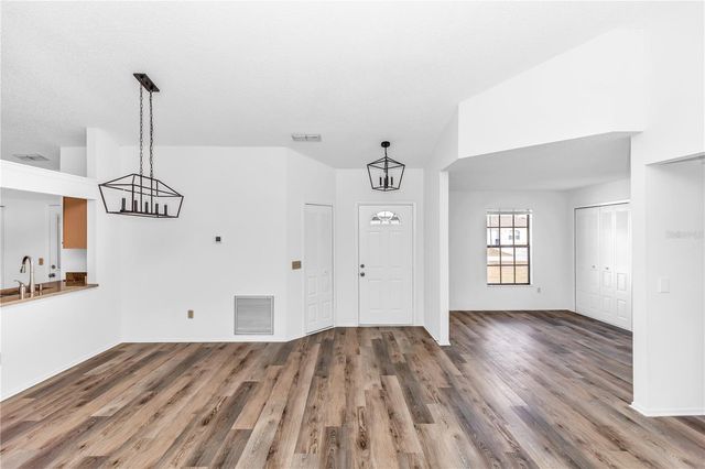 2436 AINSWORTH AVENUE, Deltona, FL 32738