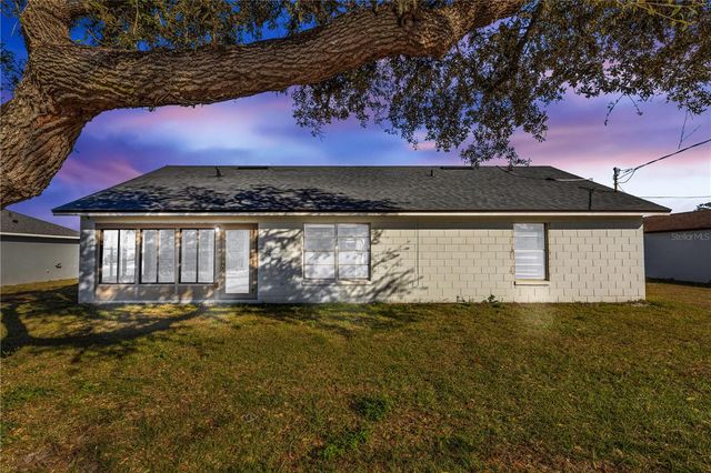 2436 AINSWORTH AVENUE, Deltona, FL 32738