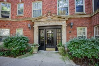 240 LEE Street G, Evanston, IL 60202