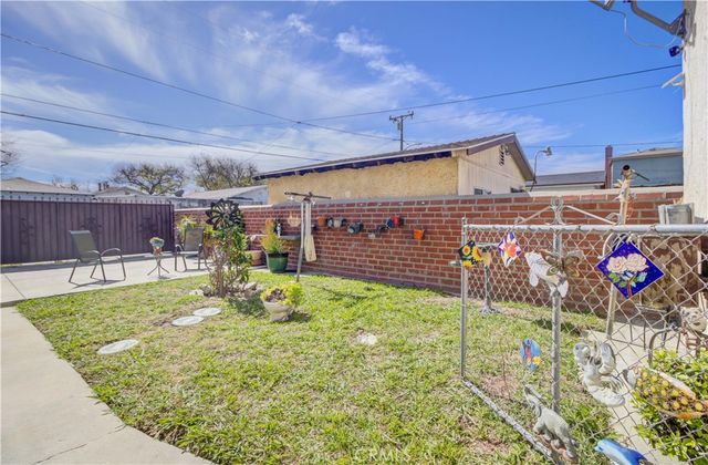 642 E 136th Street, Los Angeles, CA 90059