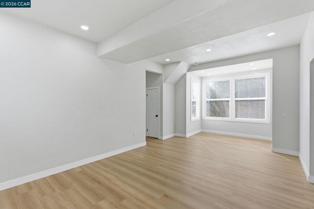 235 E Knoles Way, Stockton, CA 95204