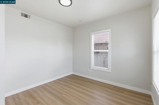 235 E Knoles Way, Stockton, CA 95204