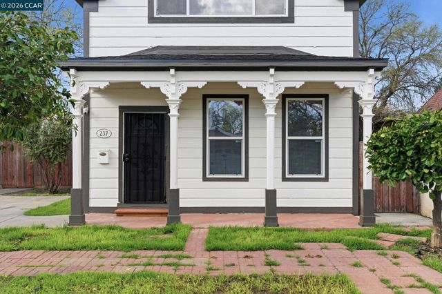 235 E Knoles Way, Stockton, CA 95204