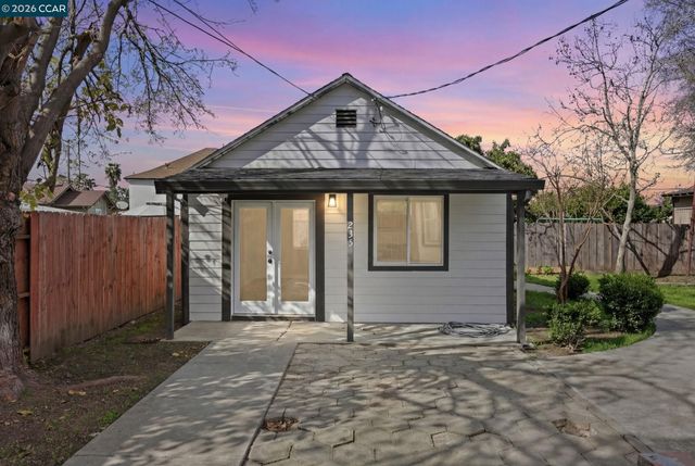 235 E Knoles Way, Stockton, CA 95204