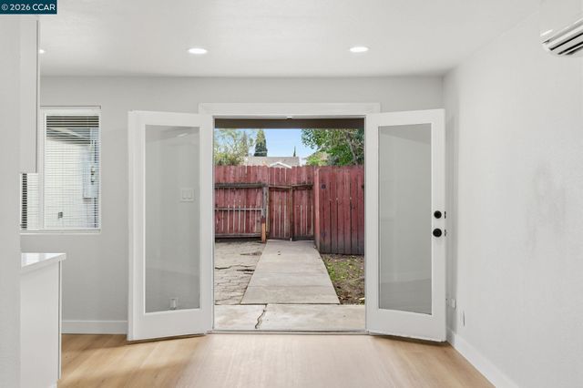 235 E Knoles Way, Stockton, CA 95204