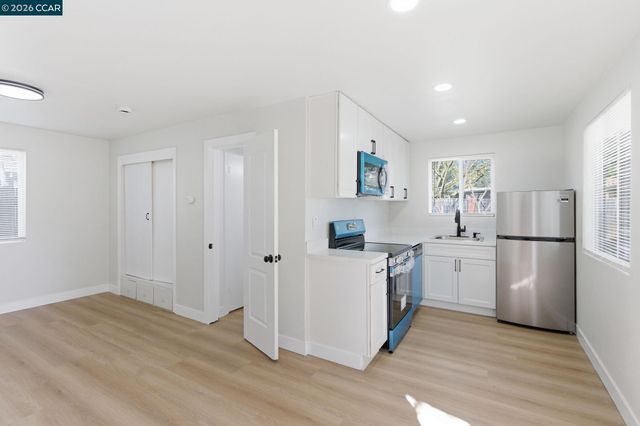 235 E Knoles Way, Stockton, CA 95204