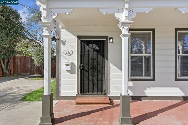 235 E Knoles Way, Stockton, CA 95204