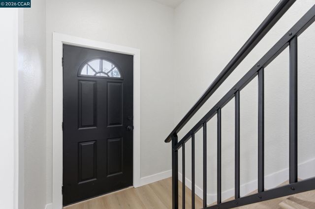 235 E Knoles Way, Stockton, CA 95204