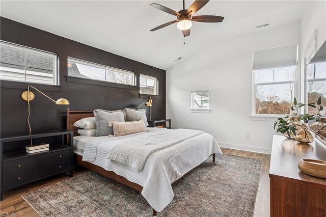 909 Douglas Eley LN, Chesapeake, VA 23322