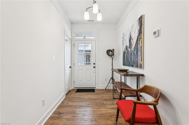 909 Douglas Eley LN, Chesapeake, VA 23322