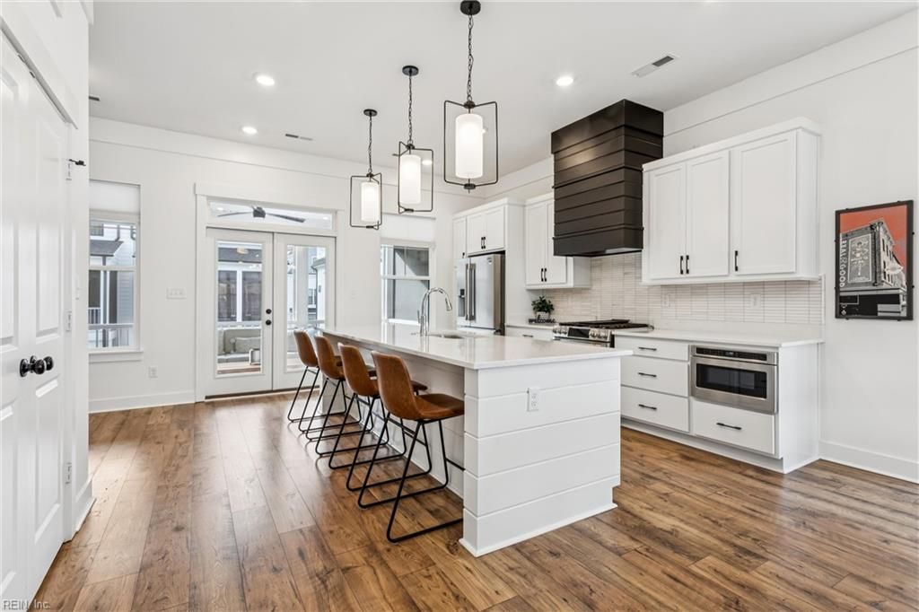 909 Douglas Eley LN, Chesapeake, VA 23322