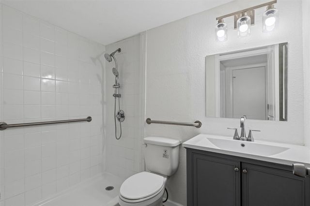 3722 Pinebrook Drive, Dallas, TX 75241