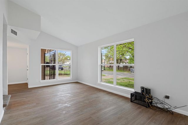 3722 Pinebrook Drive, Dallas, TX 75241