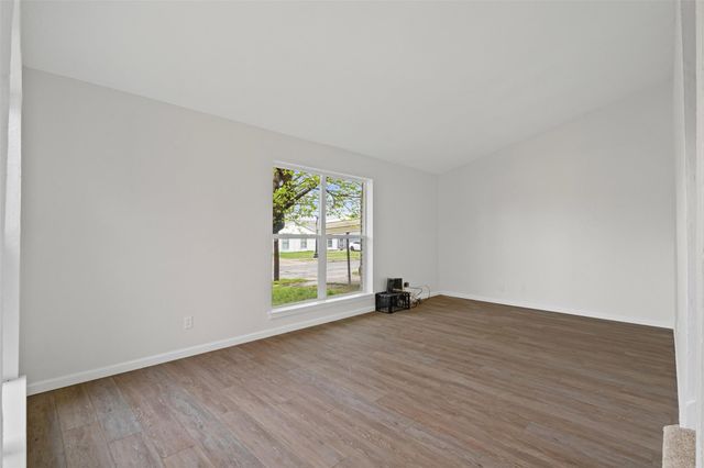 3722 Pinebrook Drive, Dallas, TX 75241