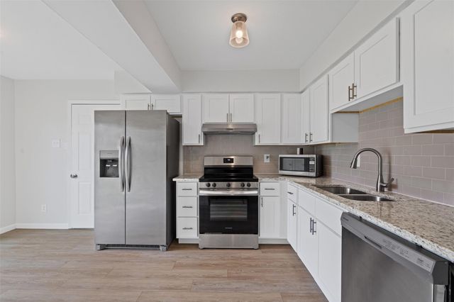 3722 Pinebrook Drive, Dallas, TX 75241