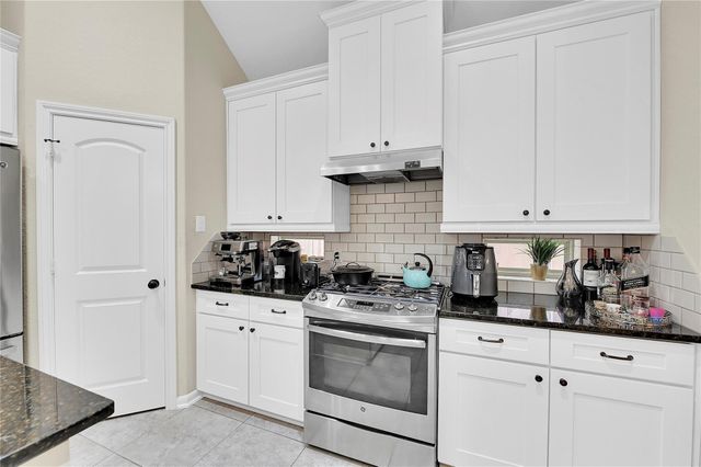 8927 Summer Iris Trail, Cypress, TX 77433