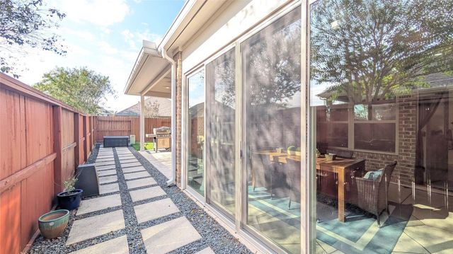 8927 Summer Iris Trail, Cypress, TX 77433