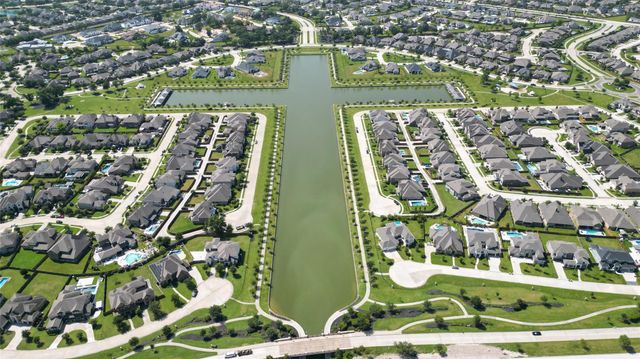 8927 Summer Iris Trail, Cypress, TX 77433