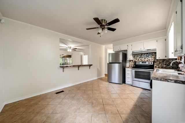 104 Fruitwood Street, Hot Springs, AR 71913