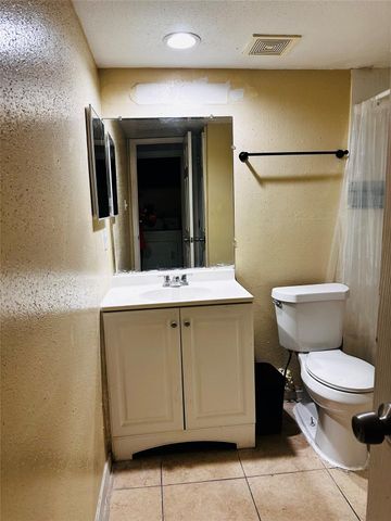 10501 South Drive 286, Houston, TX 77099