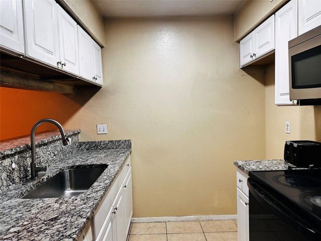 10501 South Drive 286, Houston, TX 77099