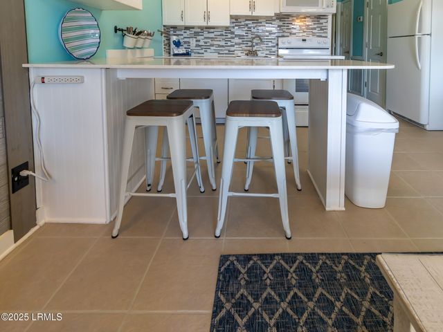 40 Folly Field Rd Apt C246, Hilton Head Island, SC 29928