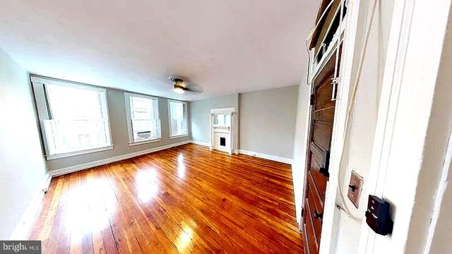 2522 N CALVERT ST, Baltimore, MD 21218