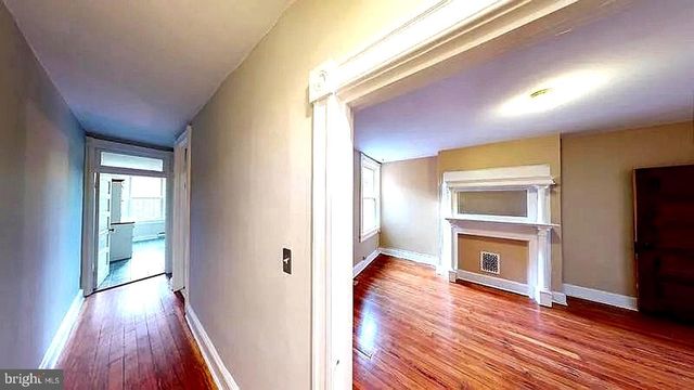 2522 N CALVERT ST, Baltimore, MD 21218
