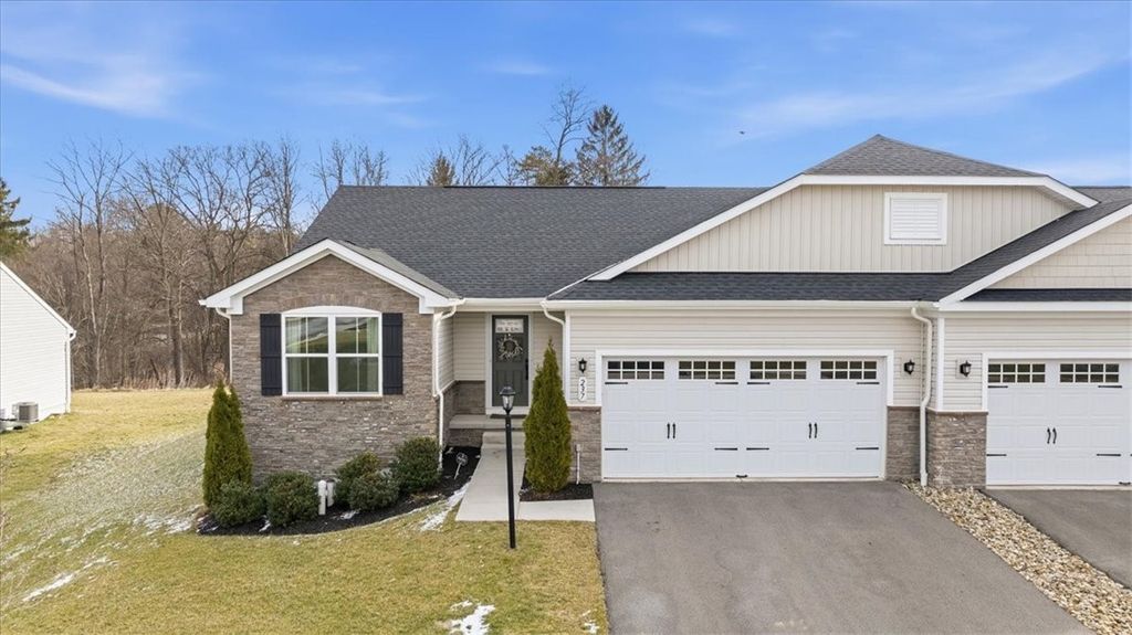 237 Smith Lane, Chippewa Twp, PA 15010