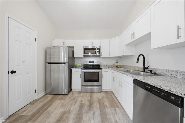 1320 Pershing CT, Virginia Beach, VA 23453