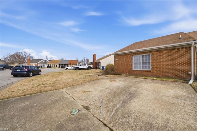 1320 Pershing CT, Virginia Beach, VA 23453