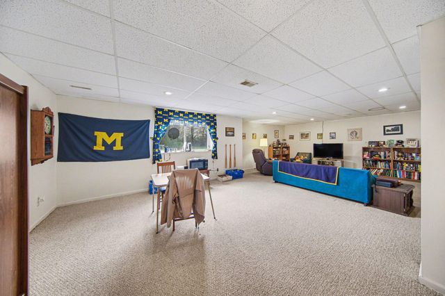 2672 Ambassador Drive, Ypsilanti, MI 48198